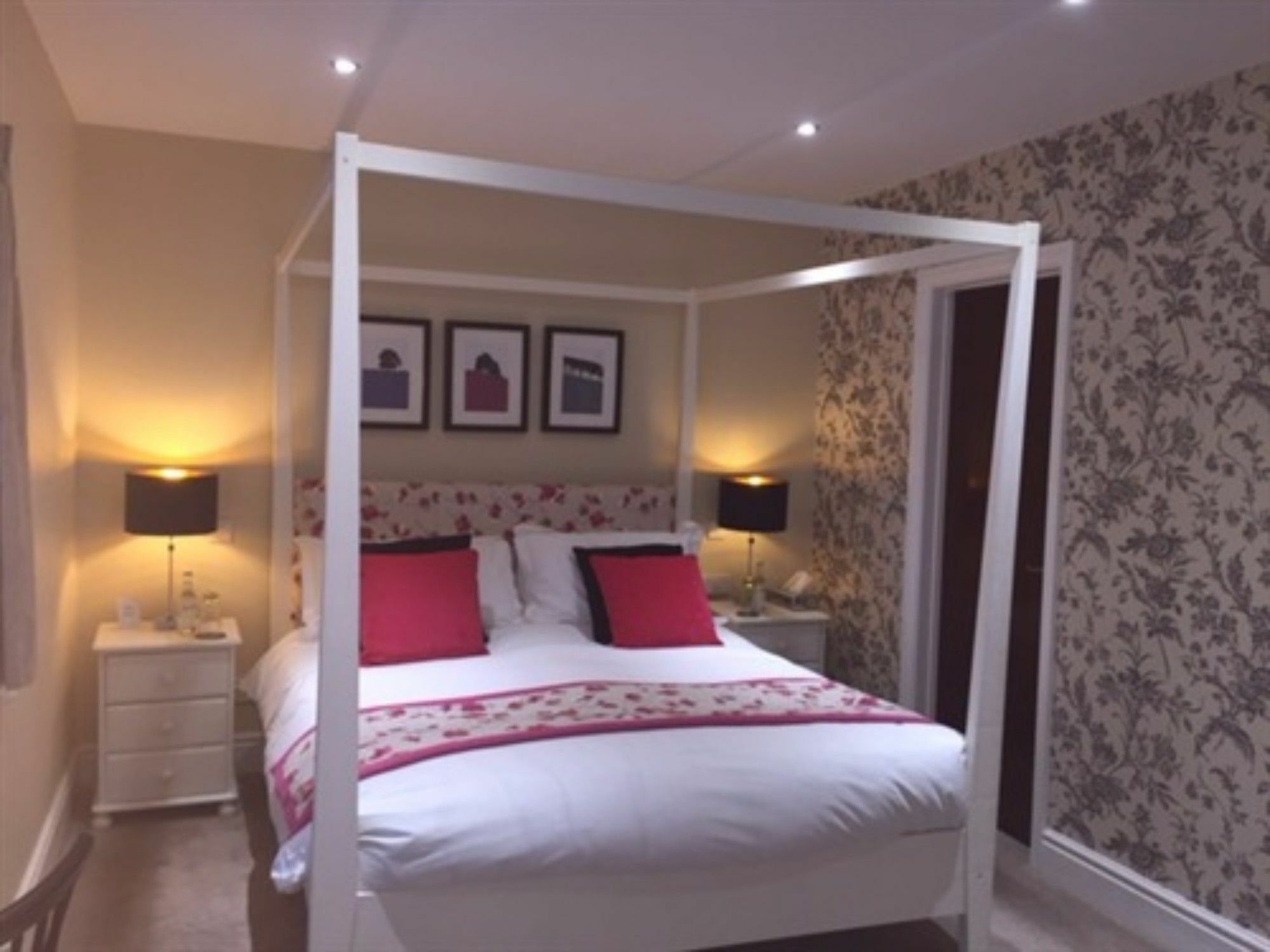 The Lansdowne 5* Bourton-on-the-Water